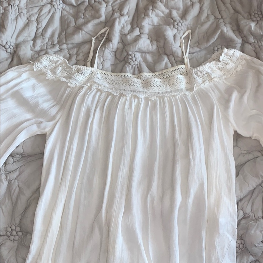 NY&CO bell sleeve flowing top